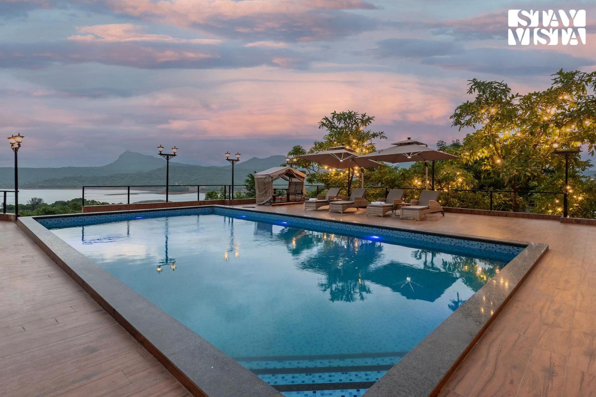 Stayvista At La Nirvana With Pool, Music Speaker & Indoor-Outdoor Game ロナバラ エクステリア 写真