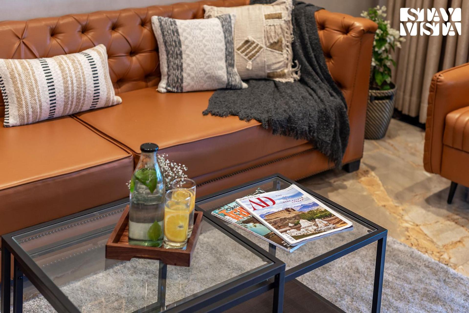 Stayvista At La Nirvana With Pool, Music Speaker & Indoor-Outdoor Game ロナバラ エクステリア 写真