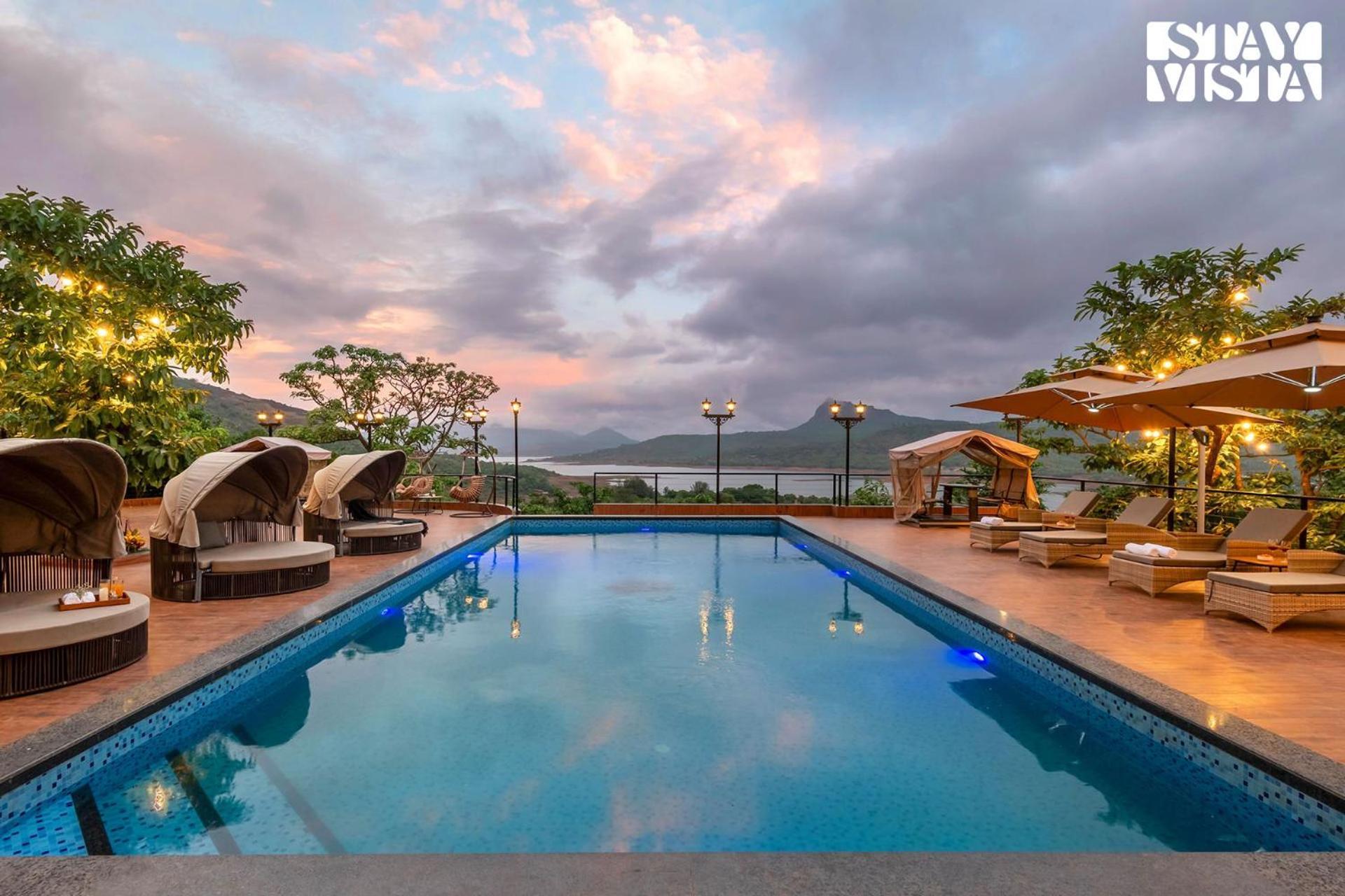 Stayvista At La Nirvana With Pool, Music Speaker & Indoor-Outdoor Game ロナバラ エクステリア 写真