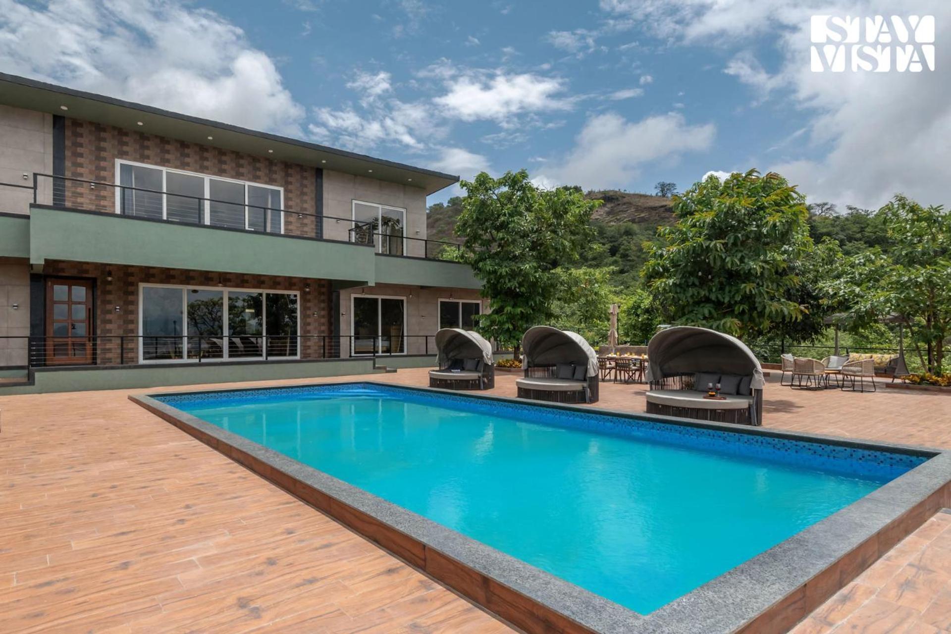 Stayvista At La Nirvana With Pool, Music Speaker & Indoor-Outdoor Game ロナバラ エクステリア 写真